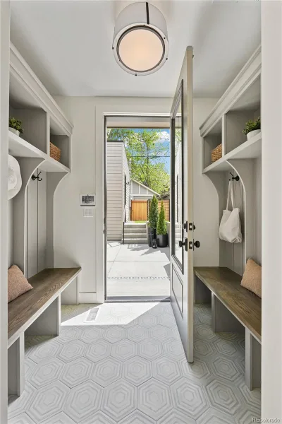1060 S Ogden Street Denver CO 80209 MLS #REC2347005 06092026024351 800 18