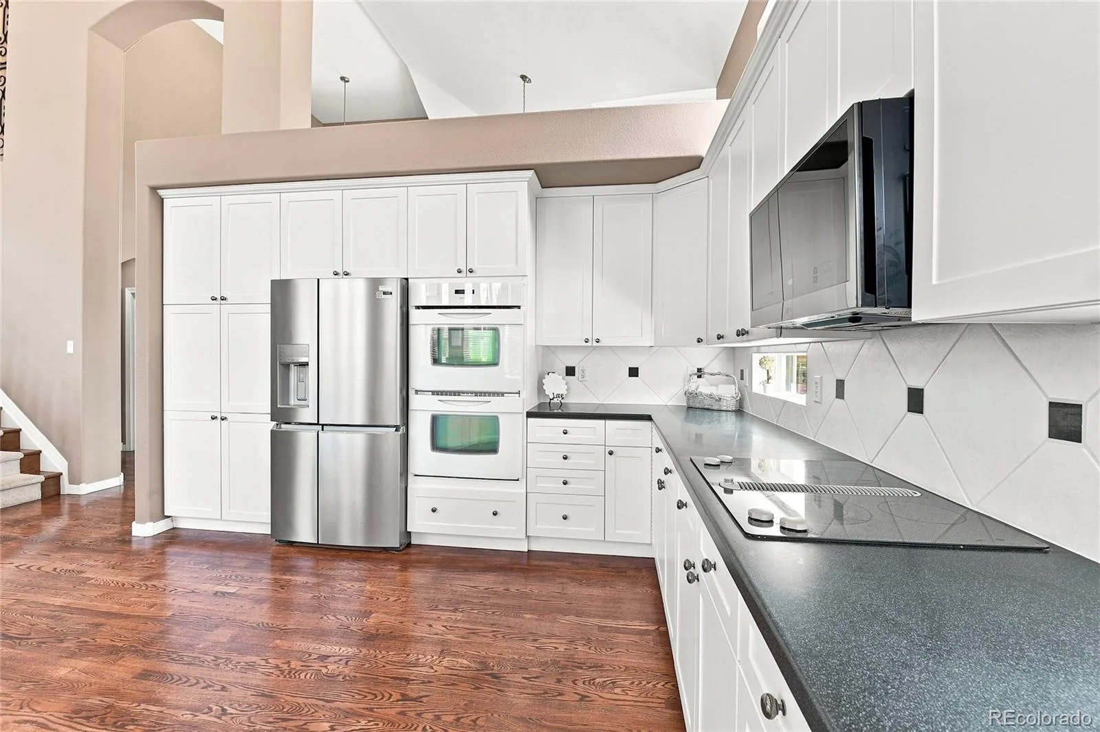6072 Vacquero Drive Castle Rock CO 80108 | MLS #REC2347148 08112026183233 1600 11