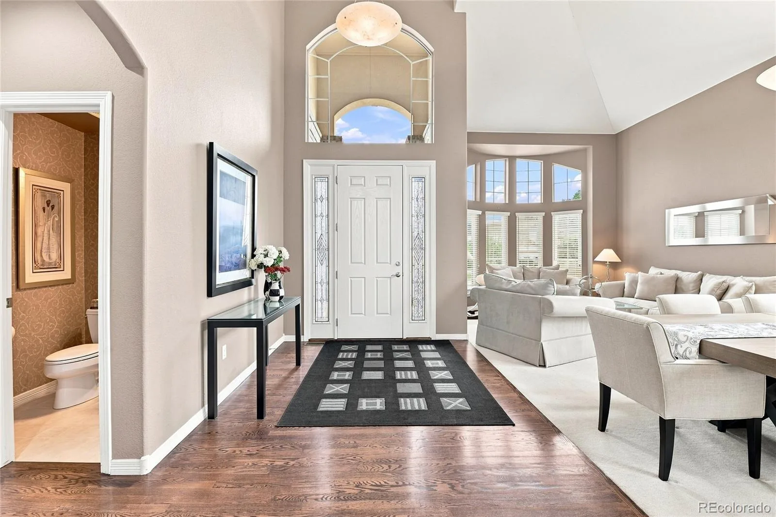 6072 Vacquero Drive Castle Rock CO 80108 | MLS #REC2347148 08112026183233 1600 2