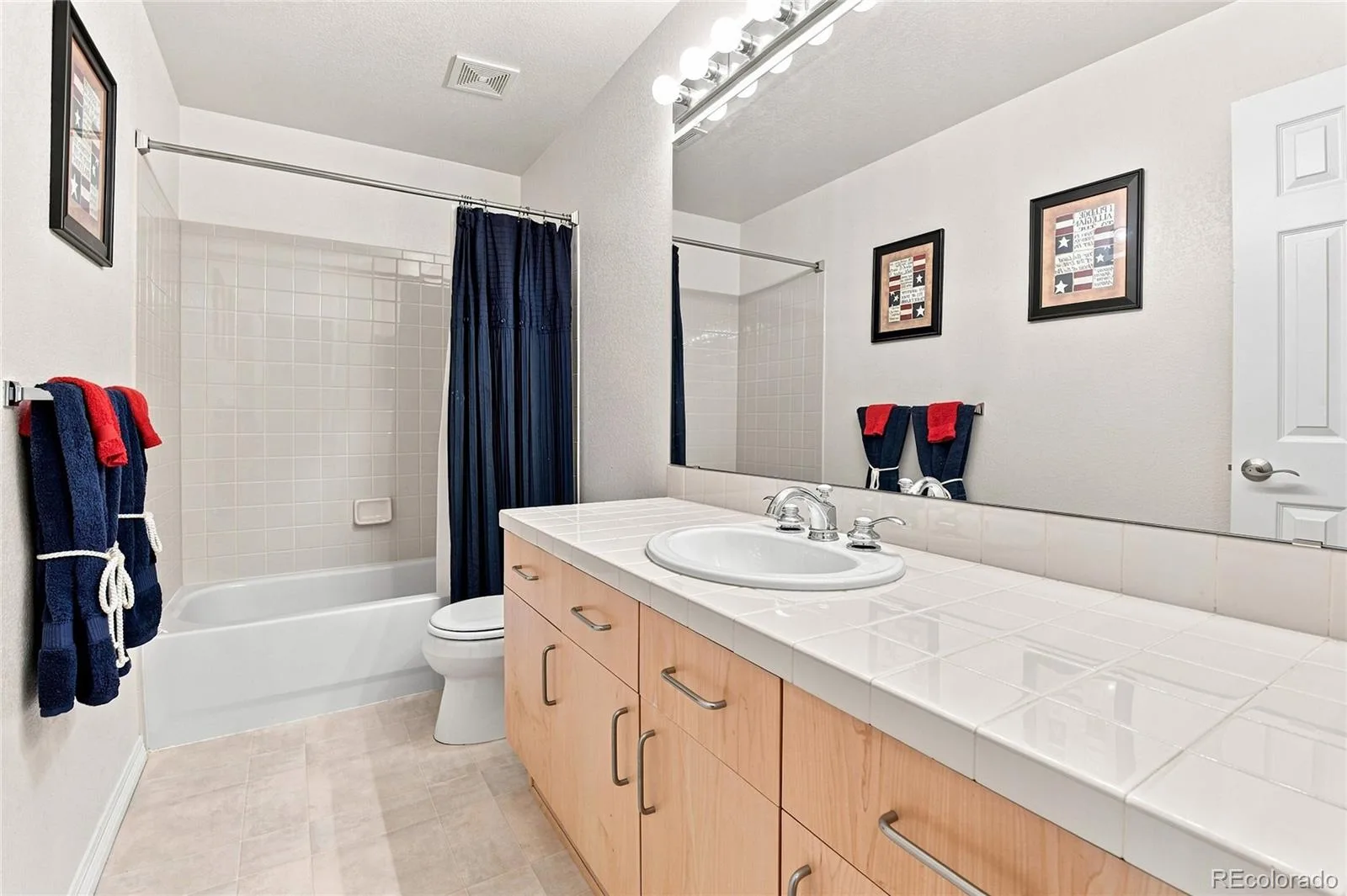 6072 Vacquero Drive Castle Rock CO 80108 | MLS #REC2347148 08112026183233 1600 27