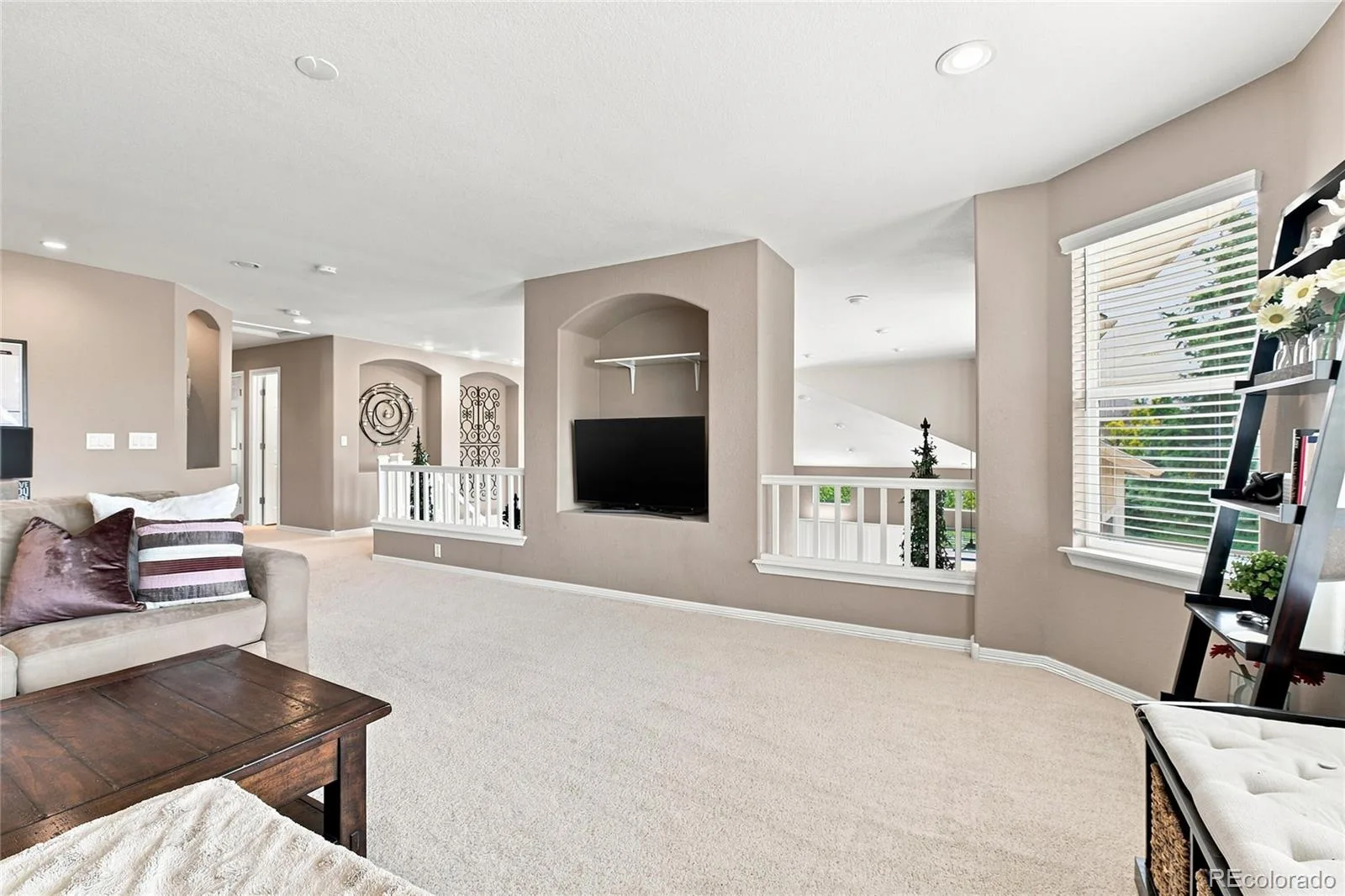 6072 Vacquero Drive Castle Rock CO 80108 | MLS #REC2347148 08112026183233 1600 31