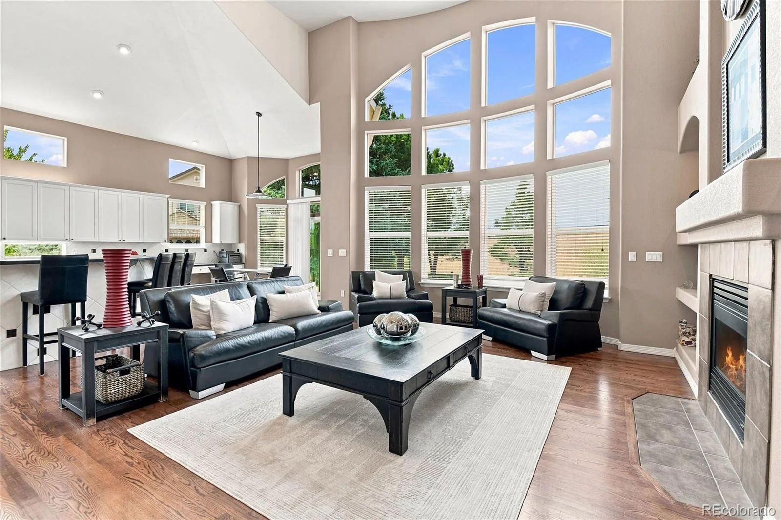 6072 Vacquero Drive Castle Rock CO 80108 | MLS #REC2347148 08112026183233 1600 8