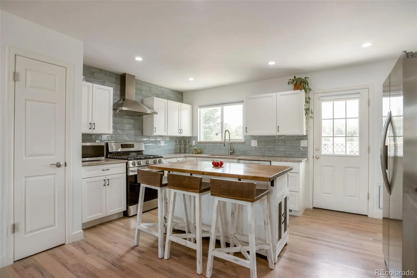 9953 travis Street Thornton CO 80229 | MLS #REC2347298 08122026201904 1600 2