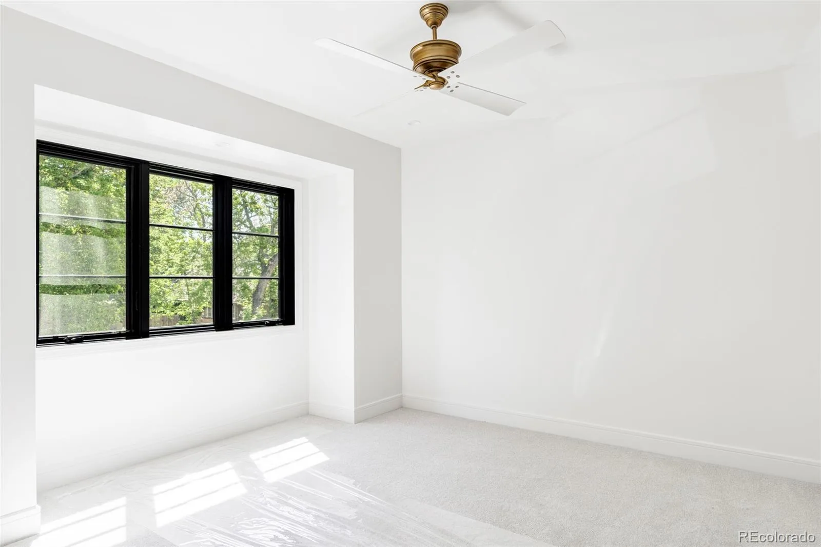 1059 S York Street Denver CO 80209 MLS #REC2347820 05292026222740 1600 28