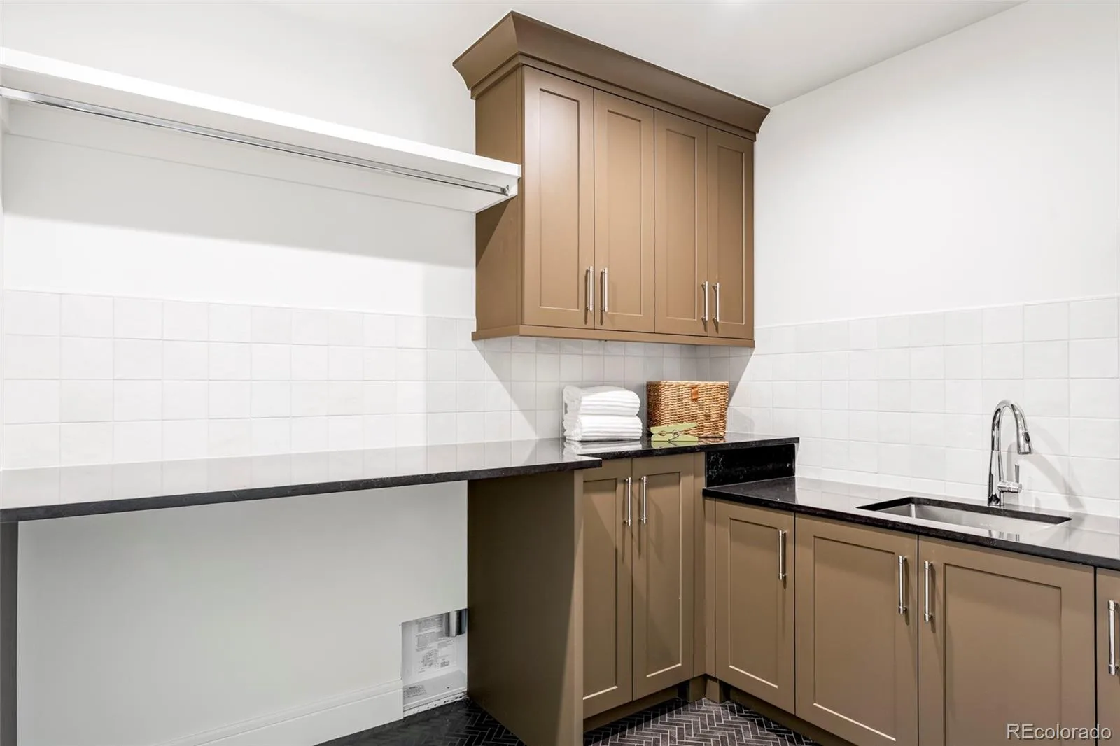 1059 S York Street Denver CO 80209 MLS #REC2347820 05292026222740 1600 30