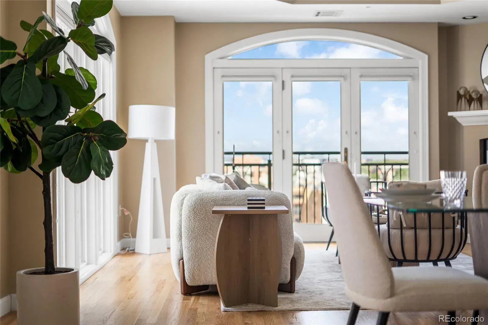 09182025003738 1600 11