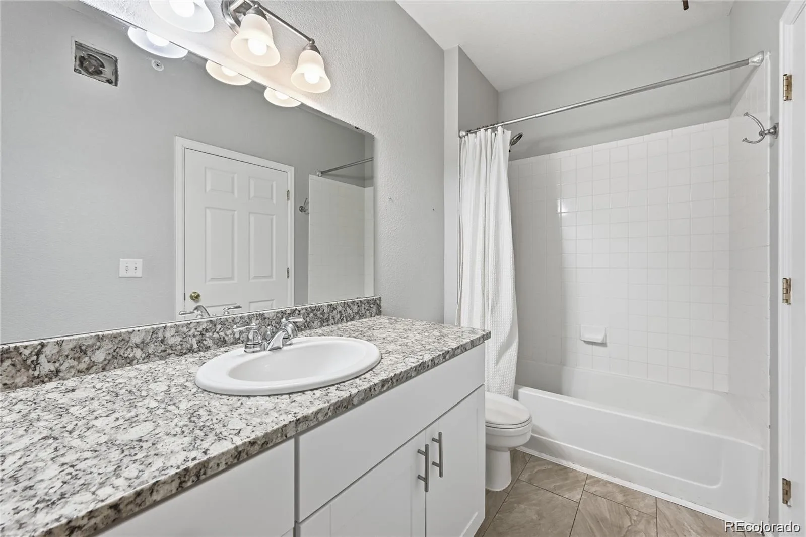 14251 E 1st Drive #308 Aurora CO 80011 | MLS #REC2349194 07192026012344 1600 13