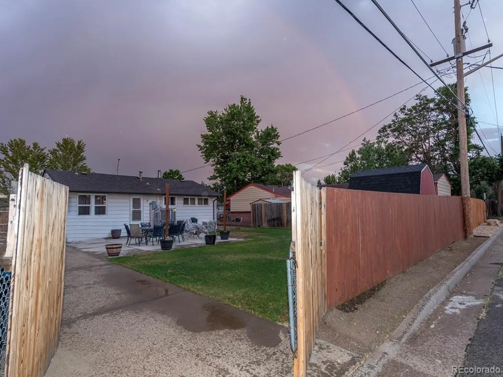6571 Porter Way Commerce City CO 80022 | MLS #REC2355376 07032026180445 1024 20