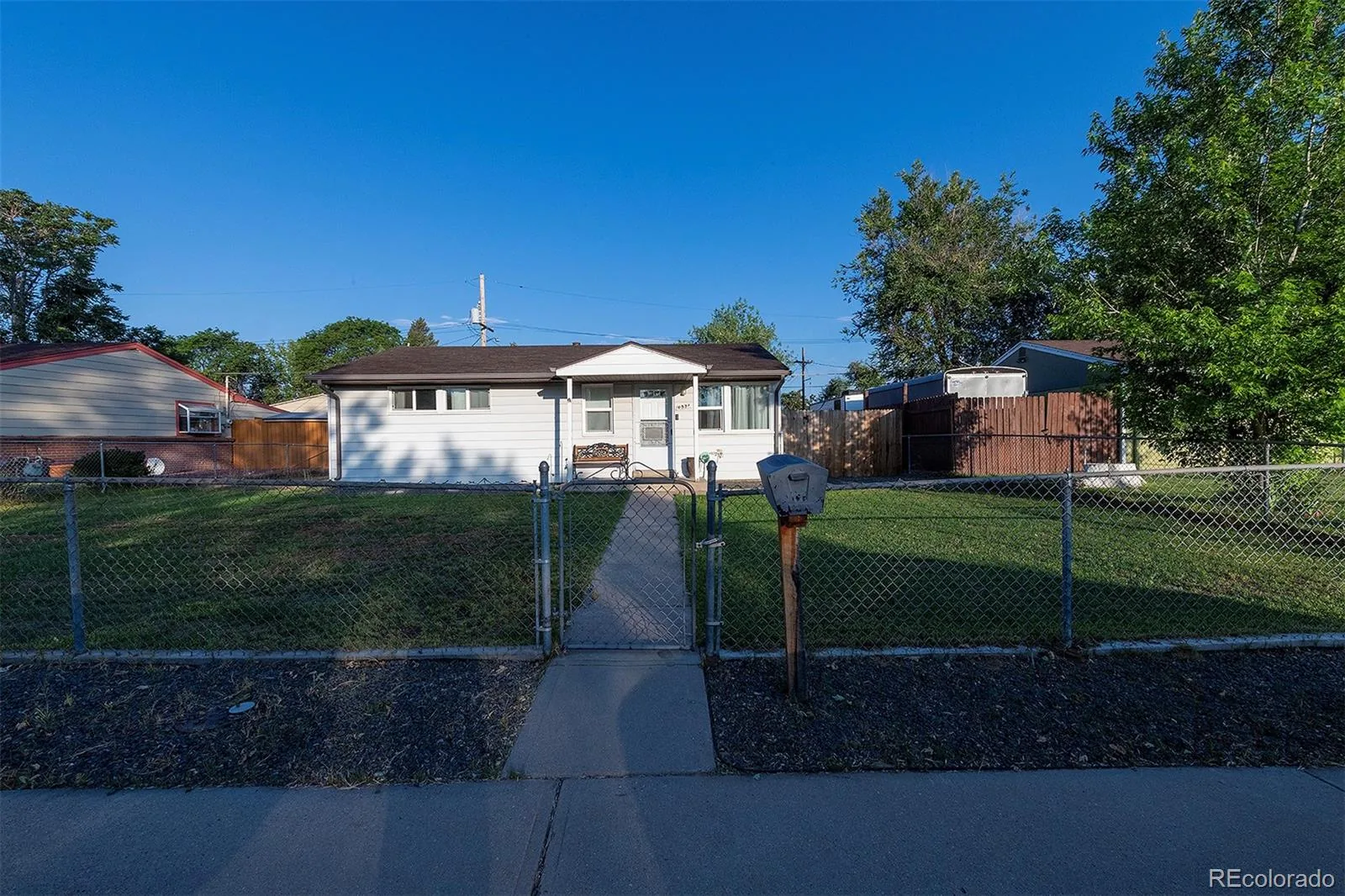 6571 Porter Way Commerce City CO 80022 | MLS #REC2355376 07032026180445 1600 1