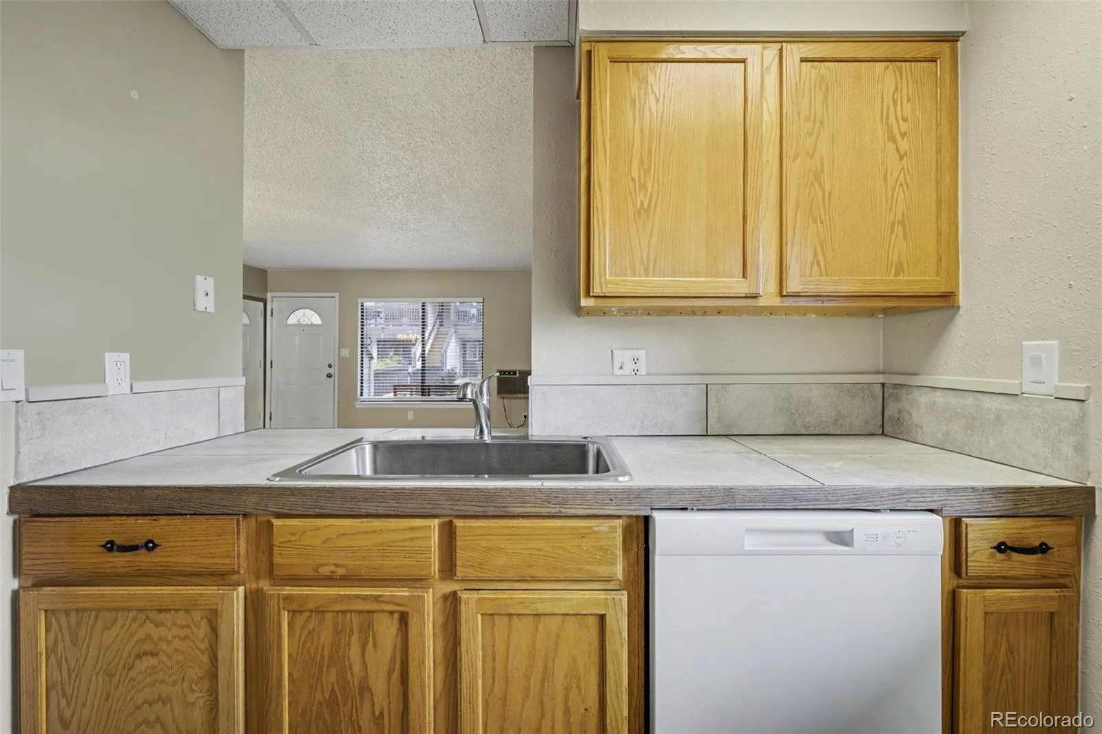 532 Oakwood Drive #D101 Castle Rock CO 80104 | MLS #REC2355808 07162026184717 1600 11
