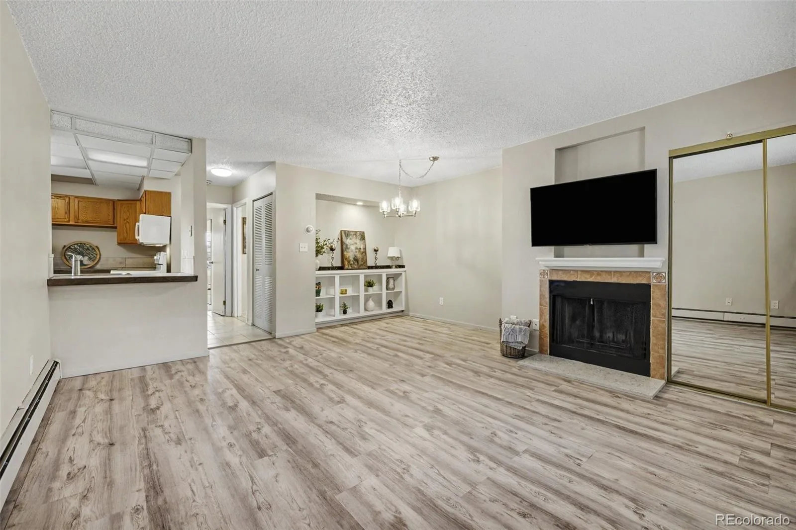 532 Oakwood Drive #D101 Castle Rock CO 80104 | MLS #REC2355808 07162026184717 1600 5