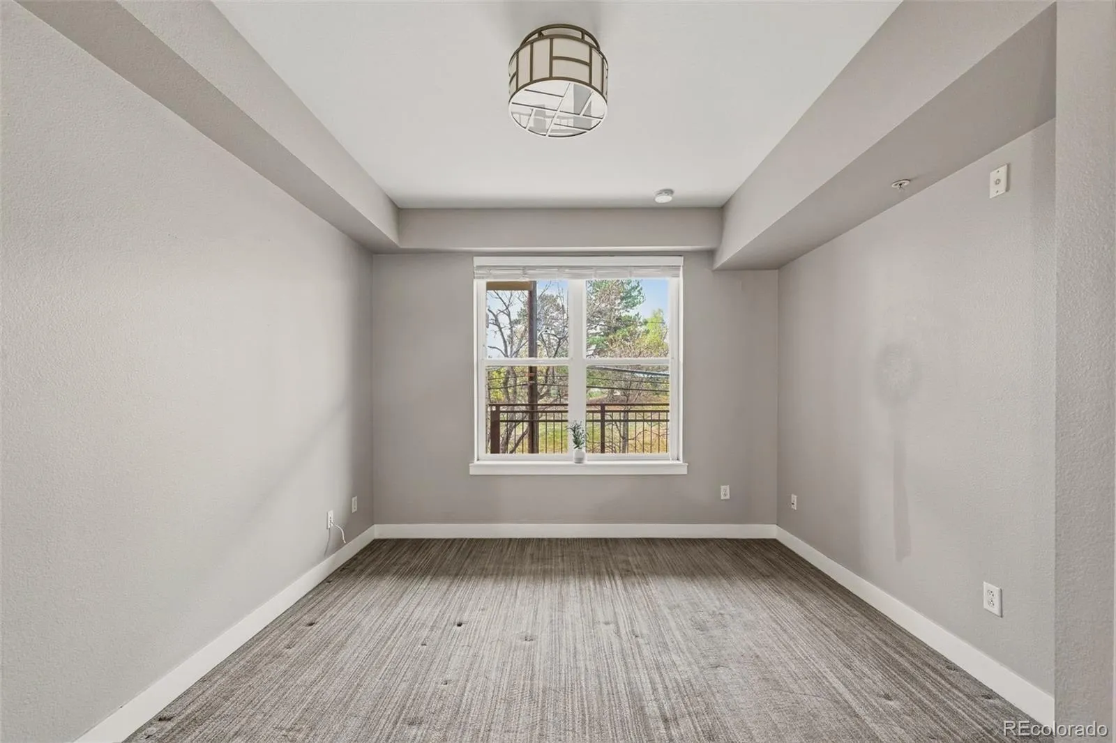 04052026162152 1600 19