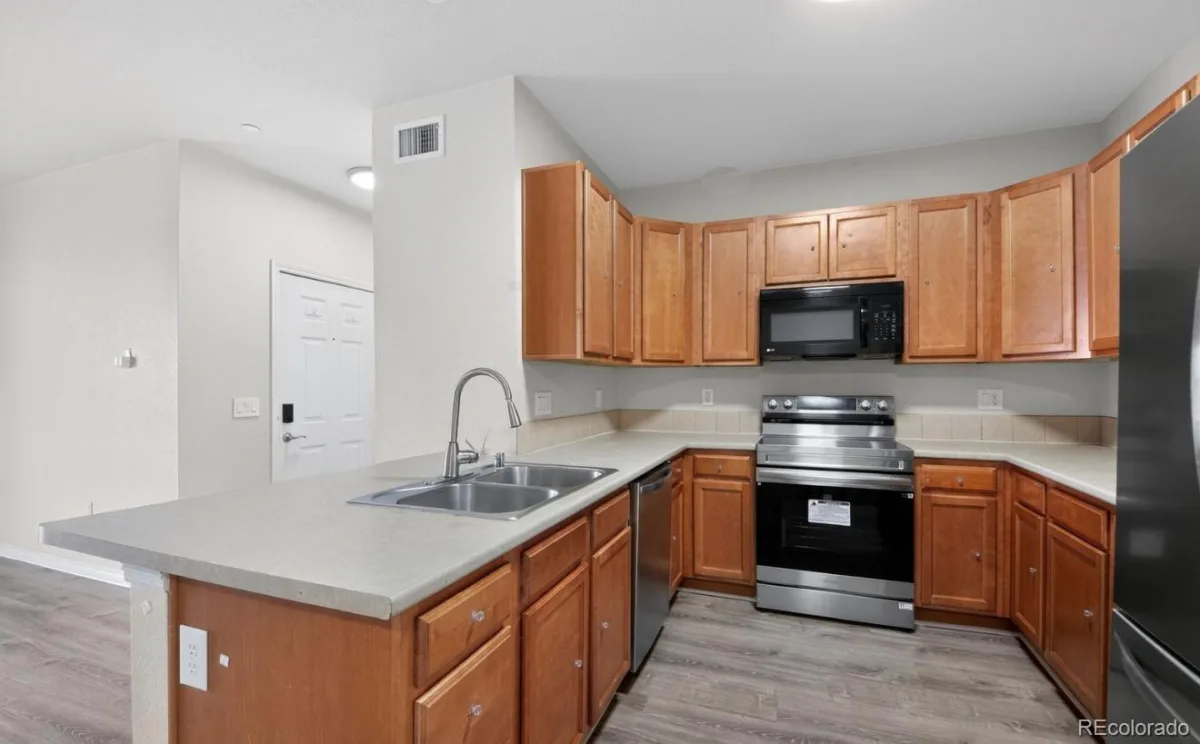 7222 S Blackhawk Street #206 #3 Aurora CO 80112 MLS #REC2357562 06032026041033 1200 26