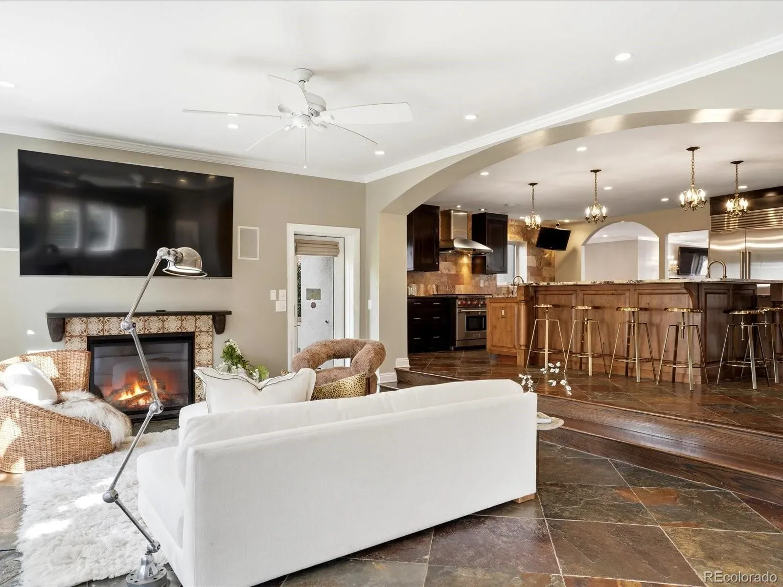 03122026233157 1600 18