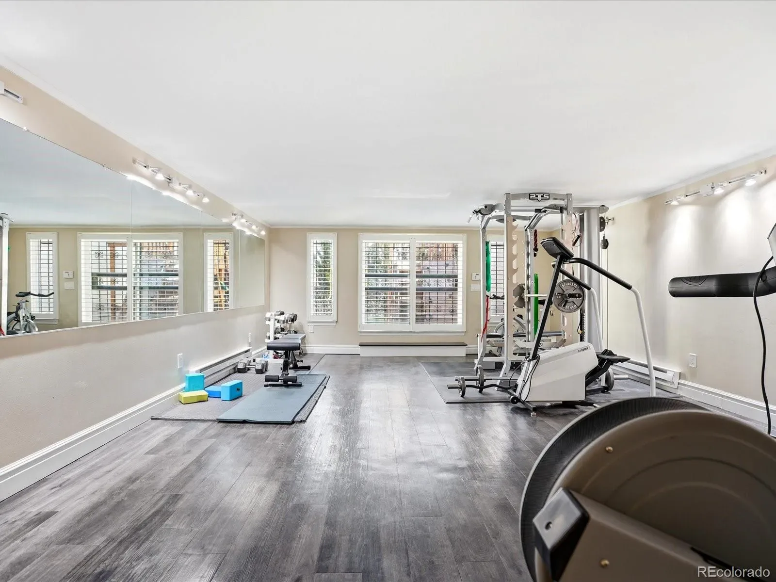 03122026233157 1600 32