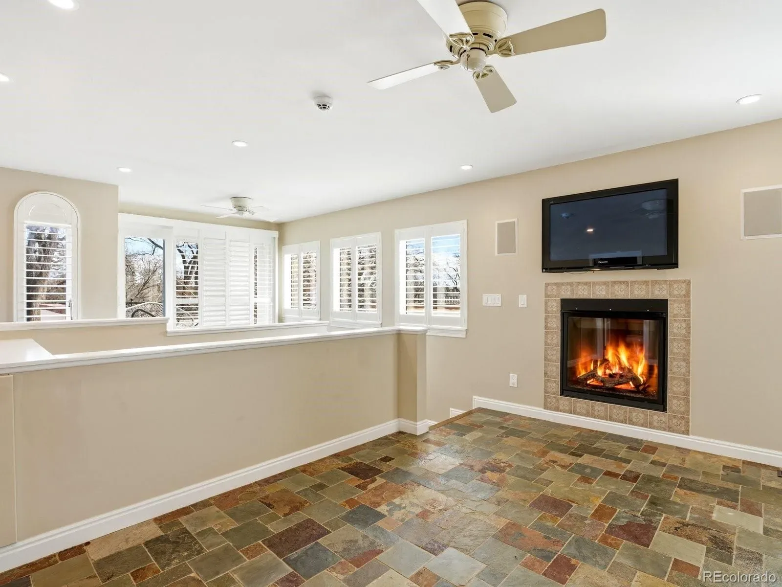 03122026233157 1600 33