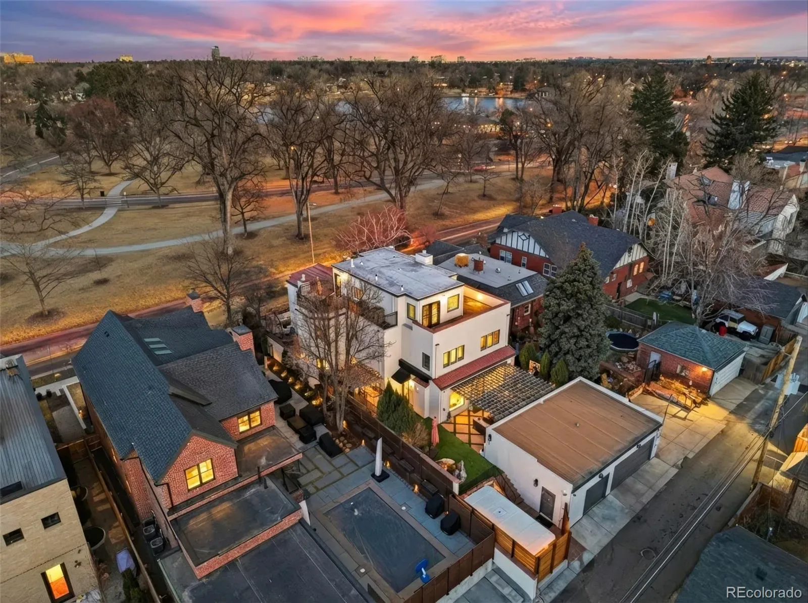 03122026233157 1600 45