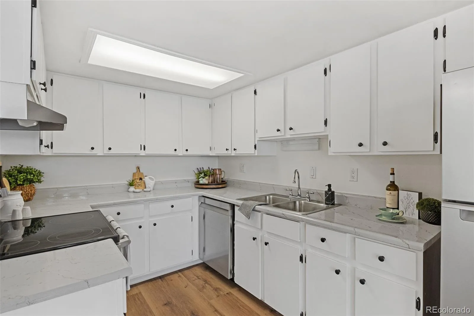 17094 E Tennessee Drive #213 Aurora CO 80017 MLS #REC2360503 06012026185405 1600 15