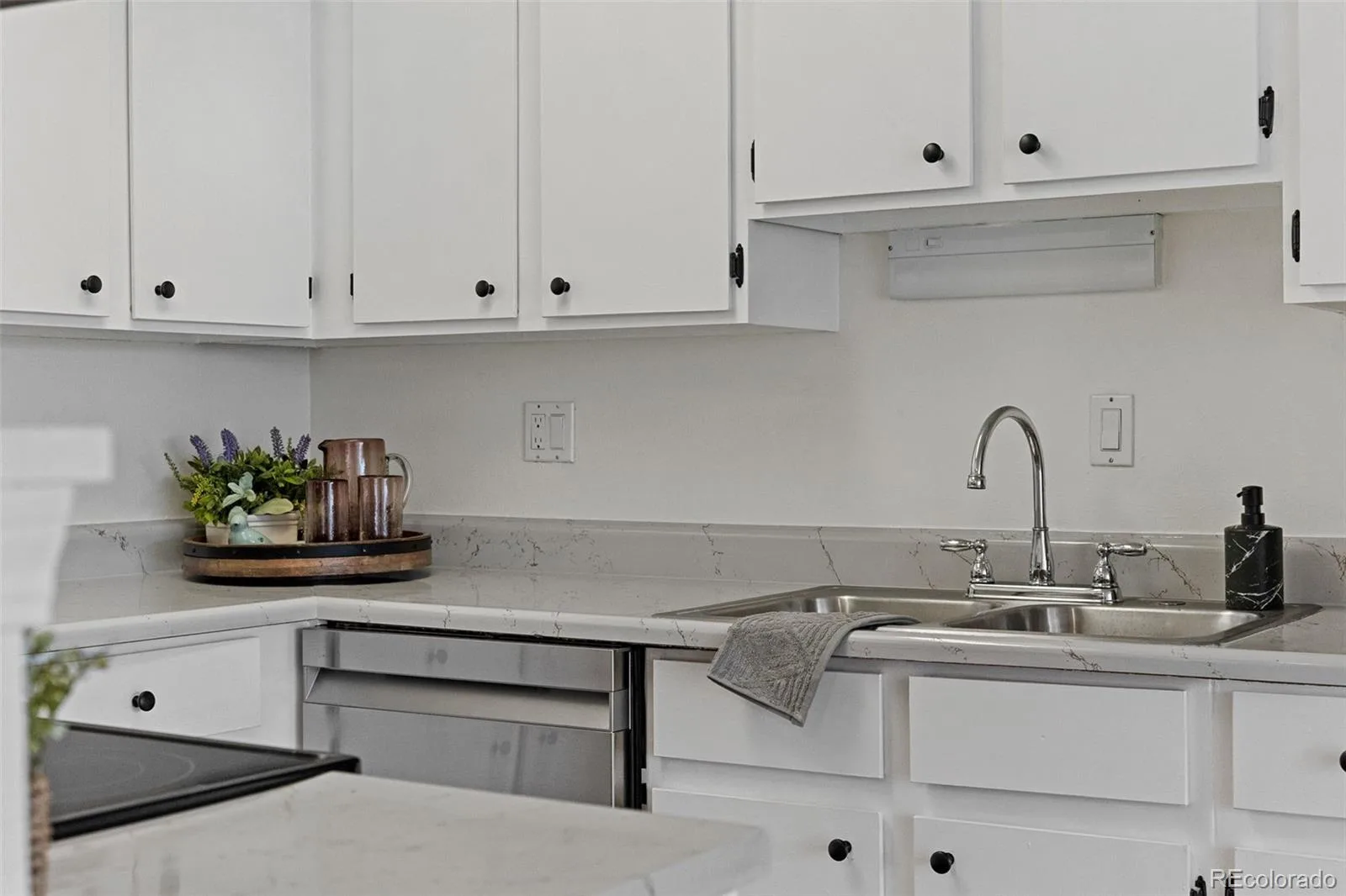 17094 E Tennessee Drive #213 Aurora CO 80017 MLS #REC2360503 06012026185405 1600 16