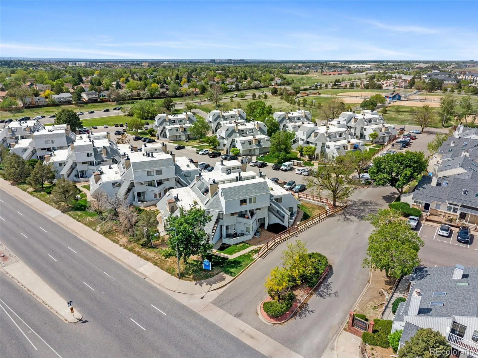 17094 E Tennessee Drive #213 Aurora CO 80017 MLS #REC2360503 06012026185405 1600 32