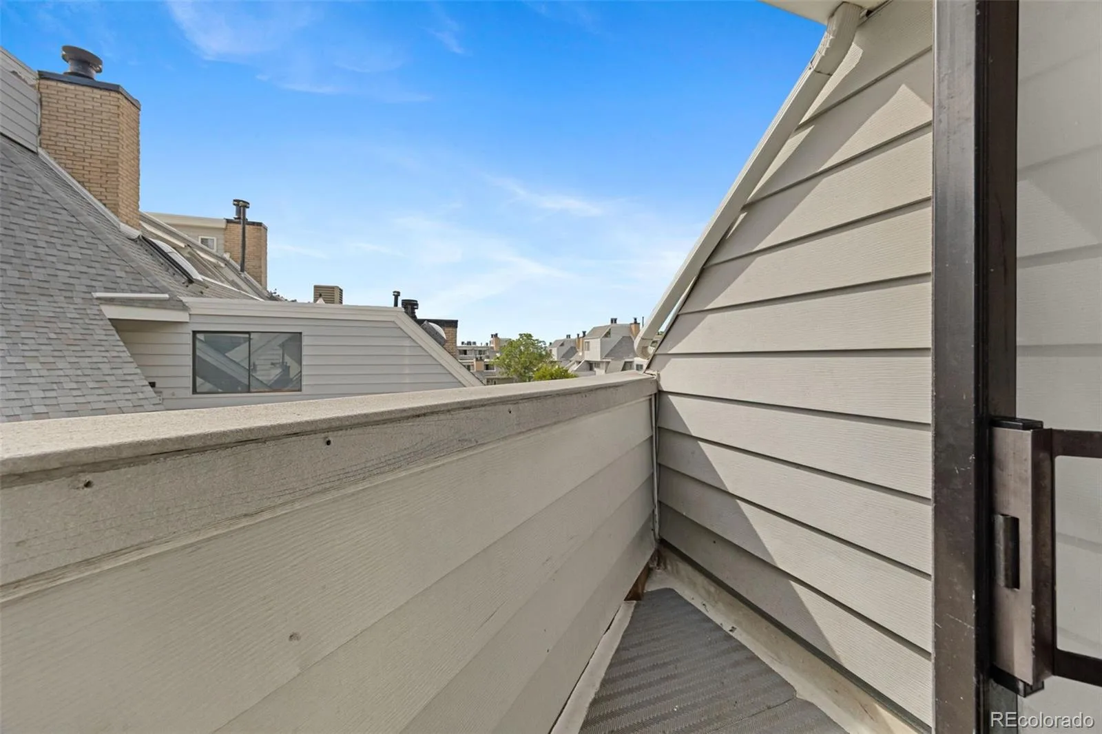 17094 E Tennessee Drive #213 Aurora CO 80017 MLS #REC2360503 06012026185405 1600 8