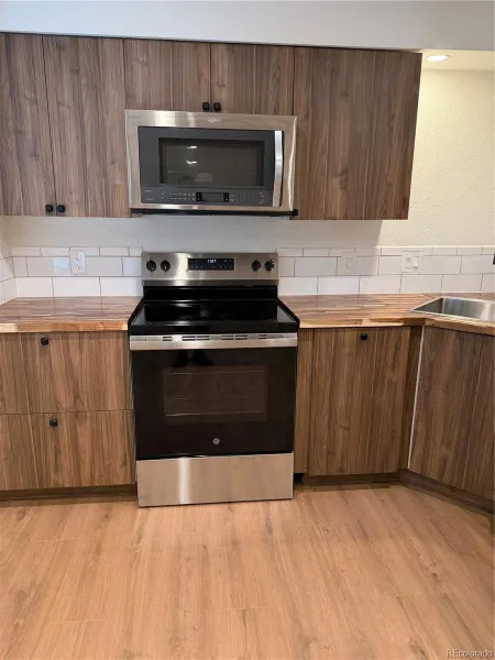 12229 E Ford Avenue Aurora CO 80012 MLS #REC2362483 05022026051208 800 4