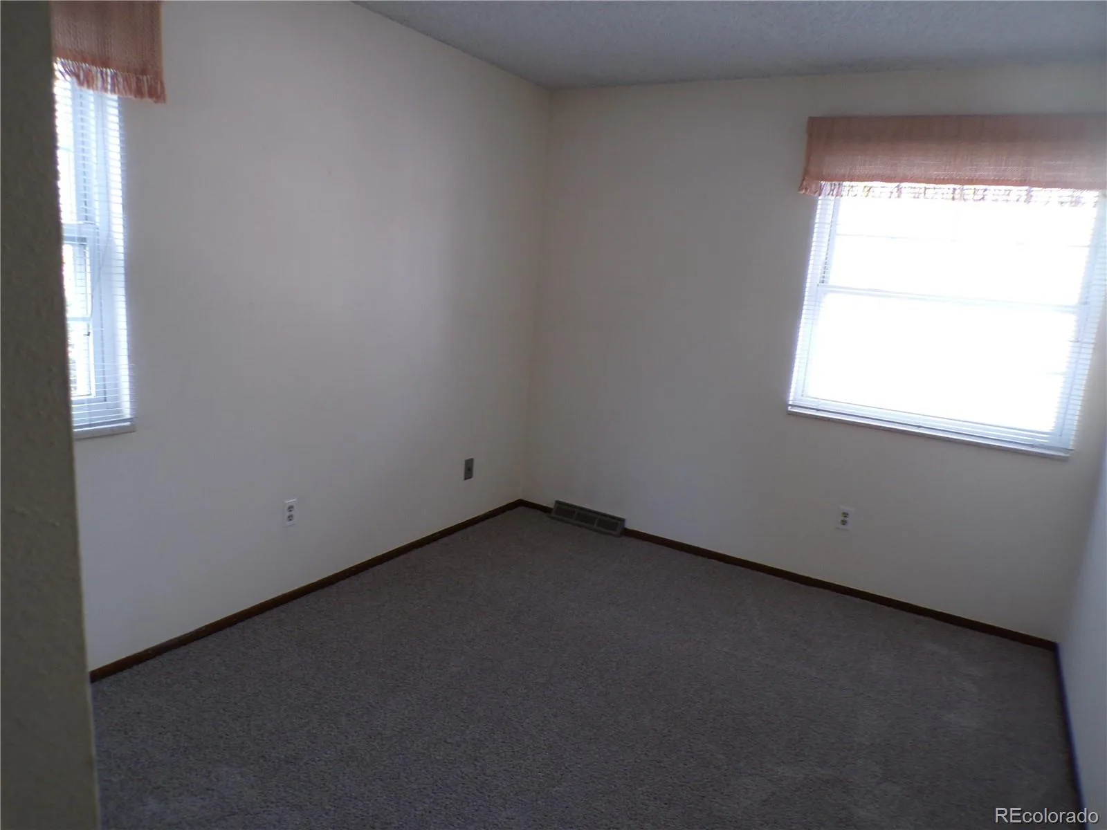 2714 S Xanadu Way Aurora CO 80014 | MLS #REC2364818 09132026225251 1600 15