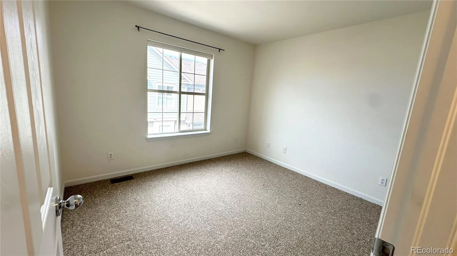 04162026180927 1600 18