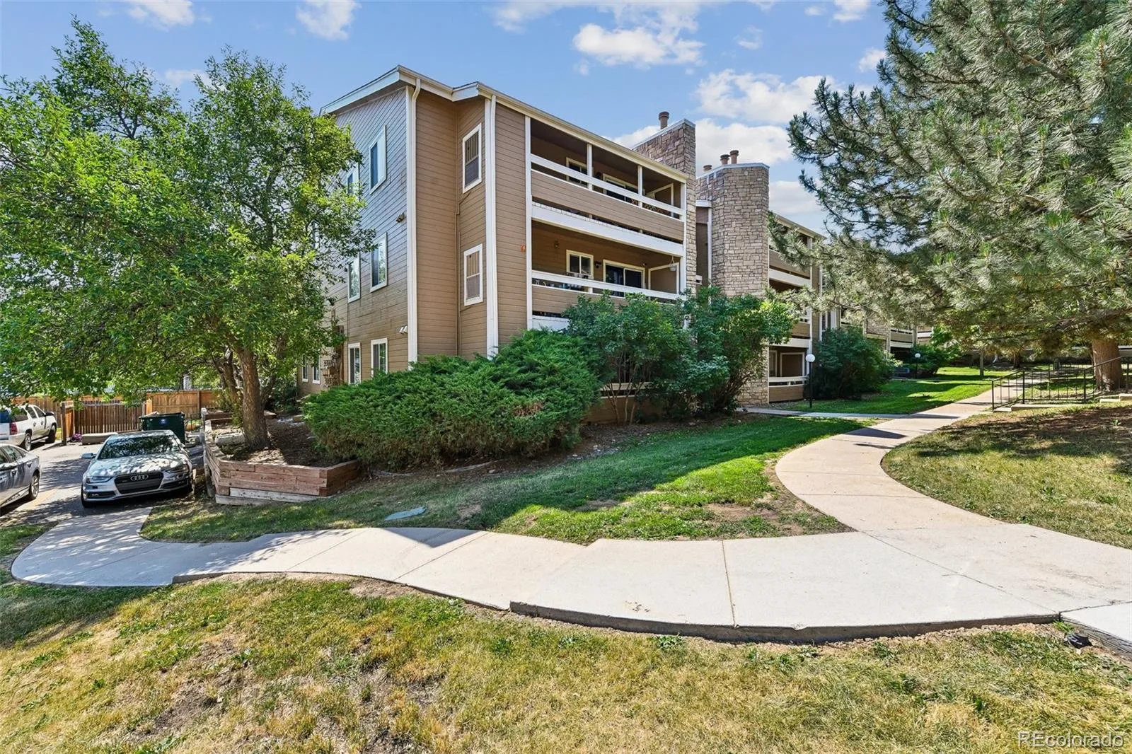 1075 S Elkhart Way #202 Aurora CO 80012 | MLS #REC2369473 07062026201739 1600 20