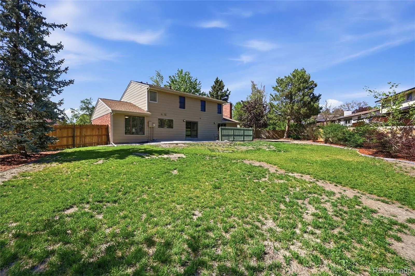 2688 S Macon Court Aurora CO 80014 MLS #REC2374199 05122026190006 1600 24
