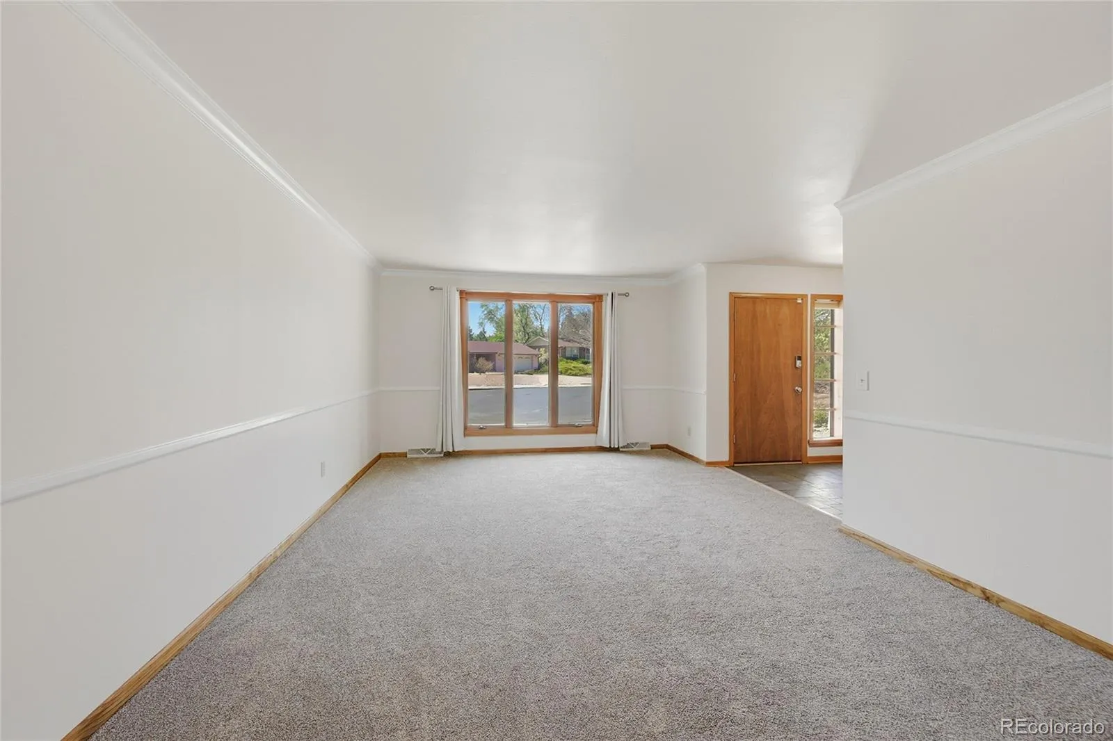 2688 S Macon Court Aurora CO 80014 MLS #REC2374199 05122026190006 1600 9