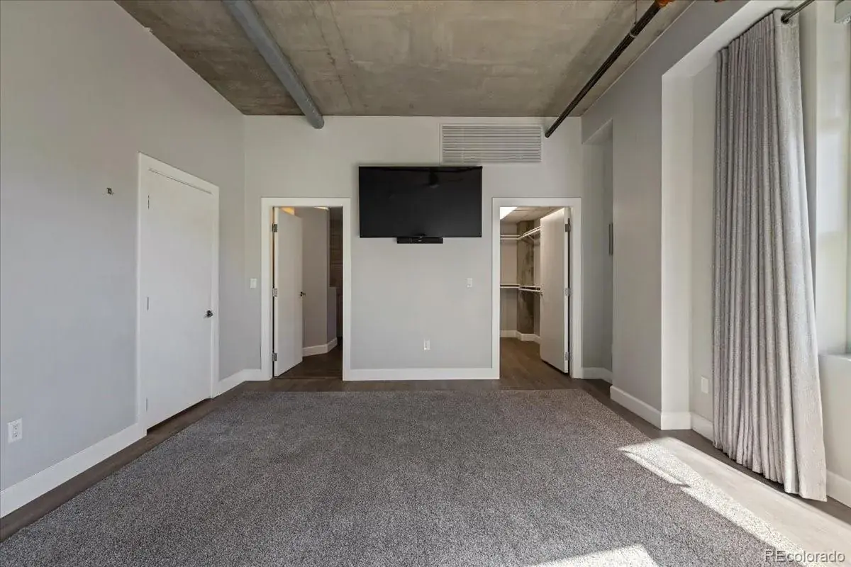 11182025192656 1200 10