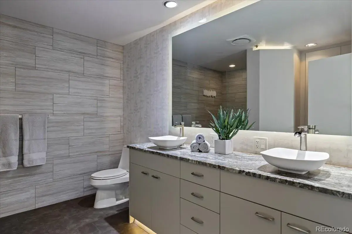 11182025192656 1200 15