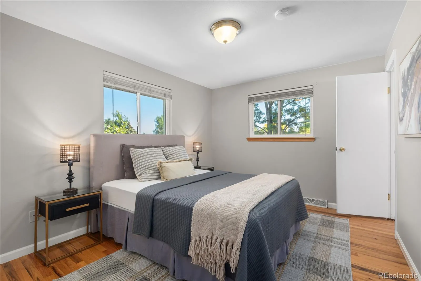 04042026160111 1600 8