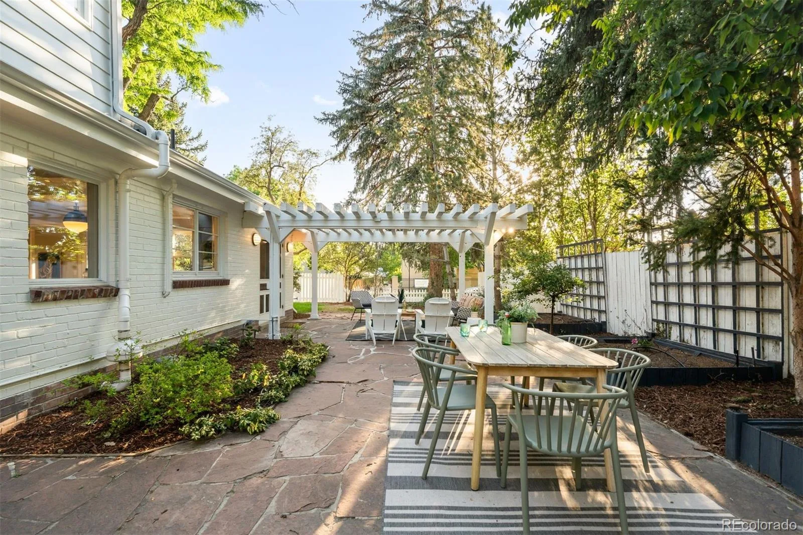 4501 E Ellsworth Avenue Denver CO 80246 MLS #REC2375798 06182026185126 1600 23