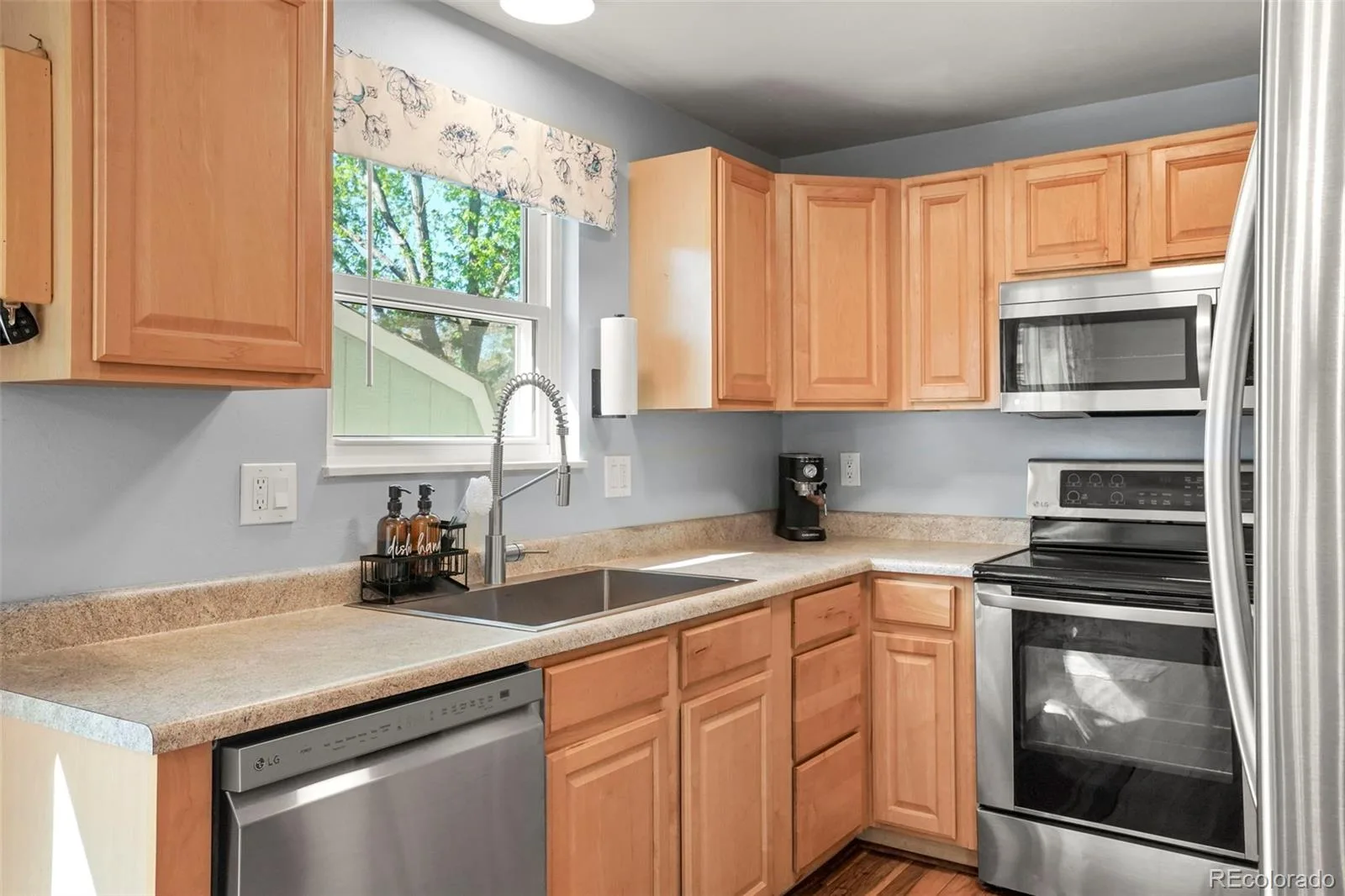 10930 Tennyson Court Westminster CO 80031 | MLS #REC2376285 08242026175404 1600 12