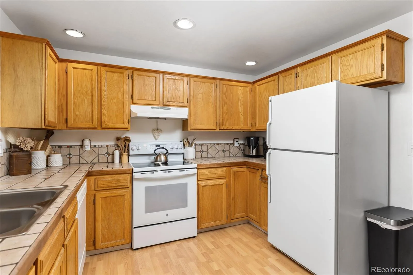 18866 E Napa Drive Aurora CO 80013 | MLS #REC2376584 08132026185511 1600 8