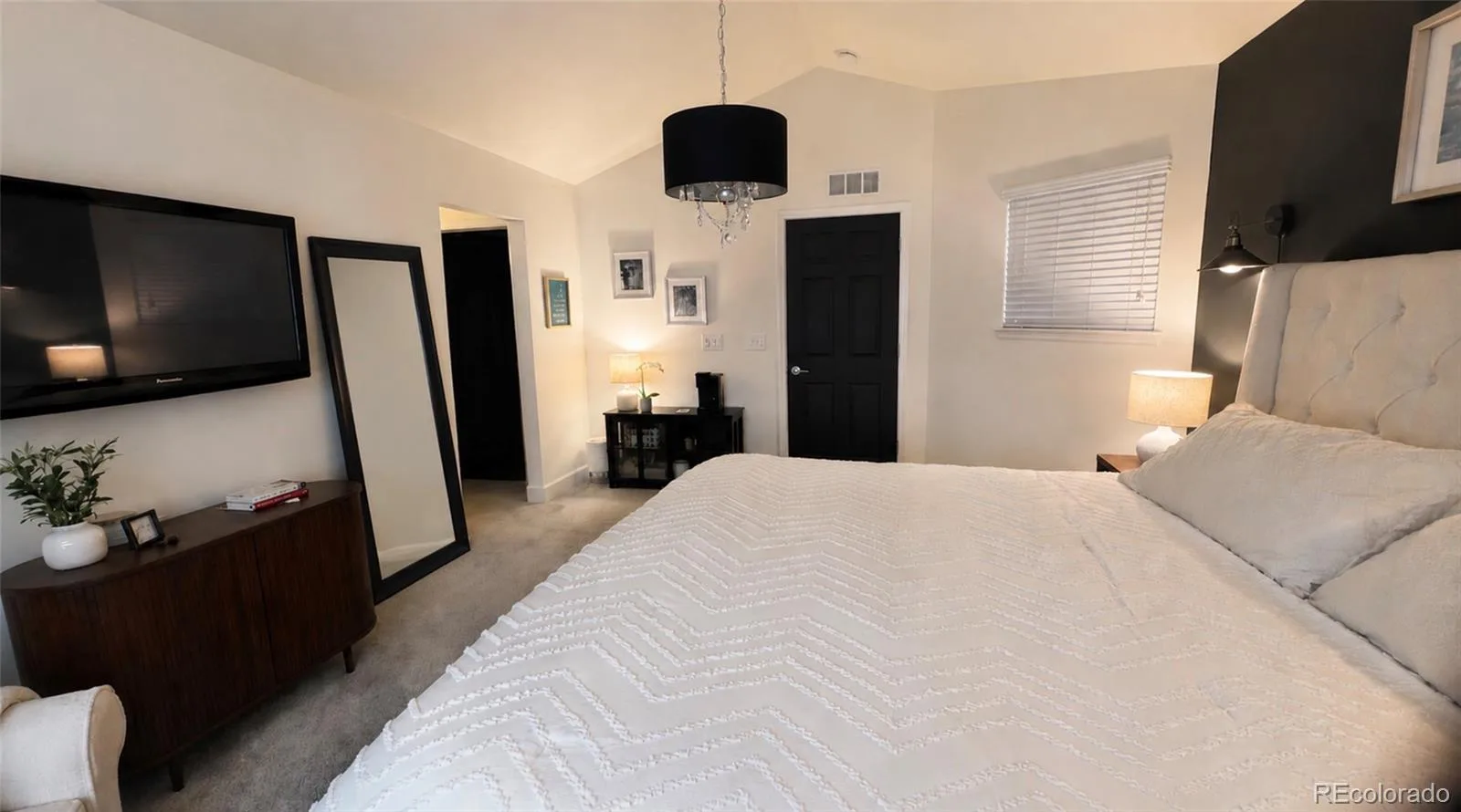 15004 E Crestridge Drive Aurora CO 80015 | MLS #REC2378917 08232026002315 1600 8