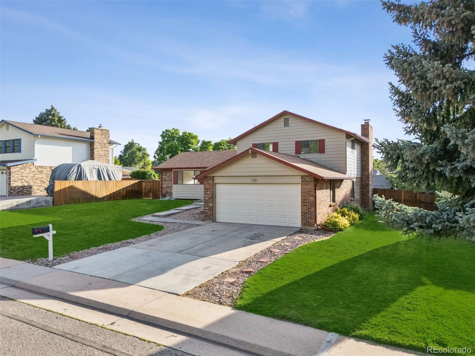 7351 S Marion Street Centennial CO 80122 MLS #REC2381377 06102026044240 1600 35