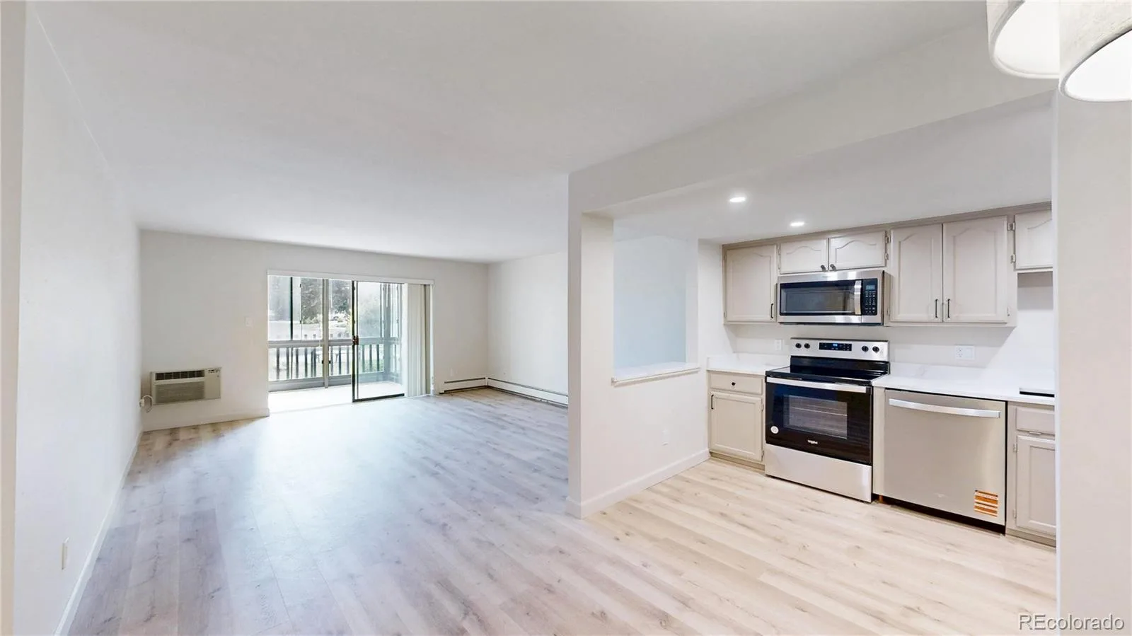 13661 E Marina Drive #110 Aurora CO 80014 MLS #REC2381653 06092026024605 1600 9