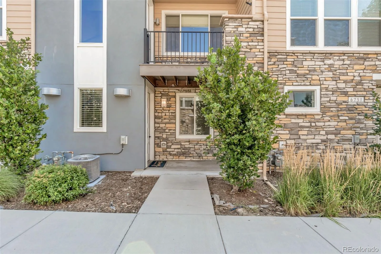 6741 S Tempe Court Aurora CO 80016 | MLS #REC2382661 08082026003028 1600 25