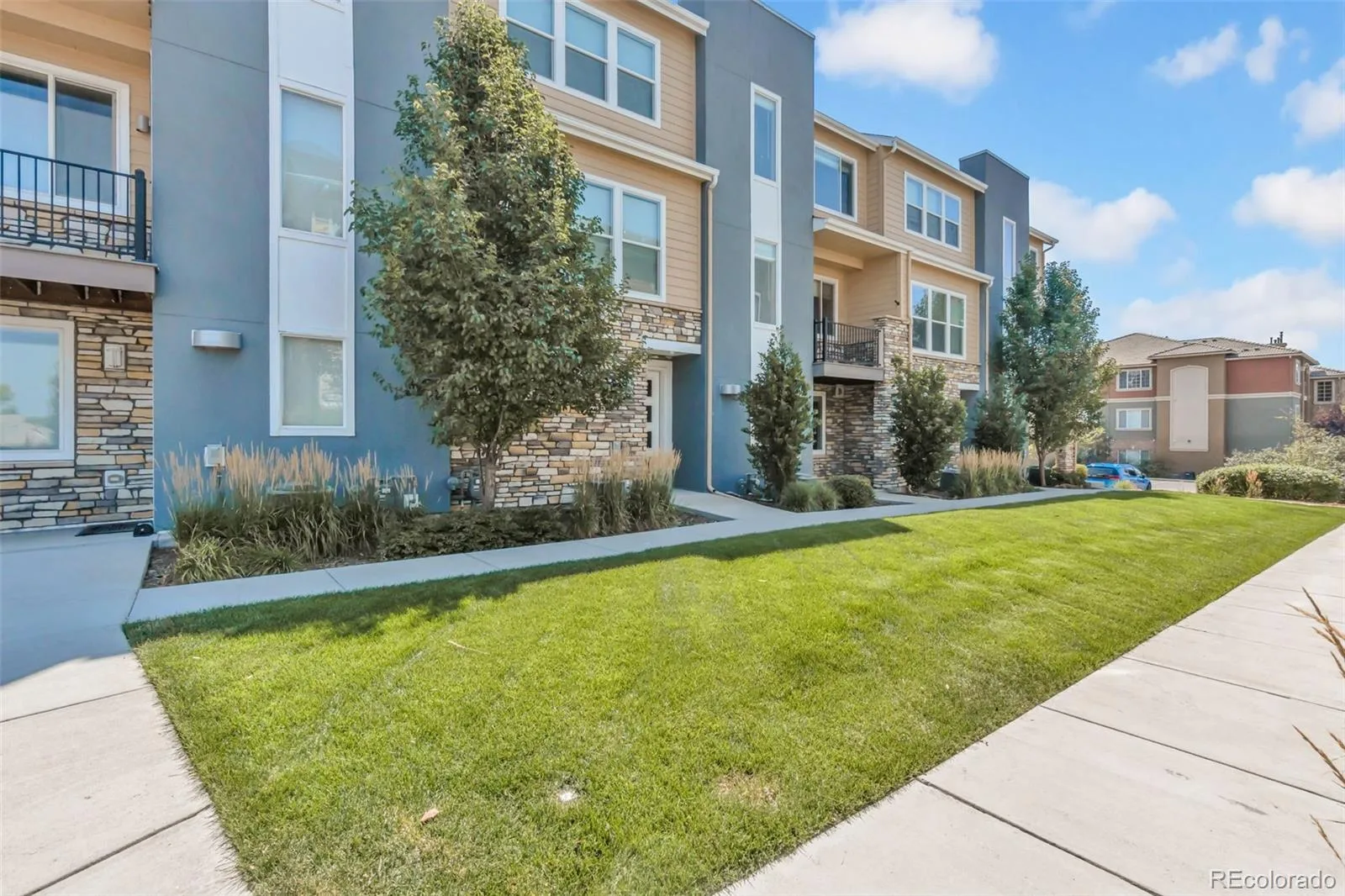 6741 S Tempe Court Aurora CO 80016 | MLS #REC2382661 08082026003028 1600 26