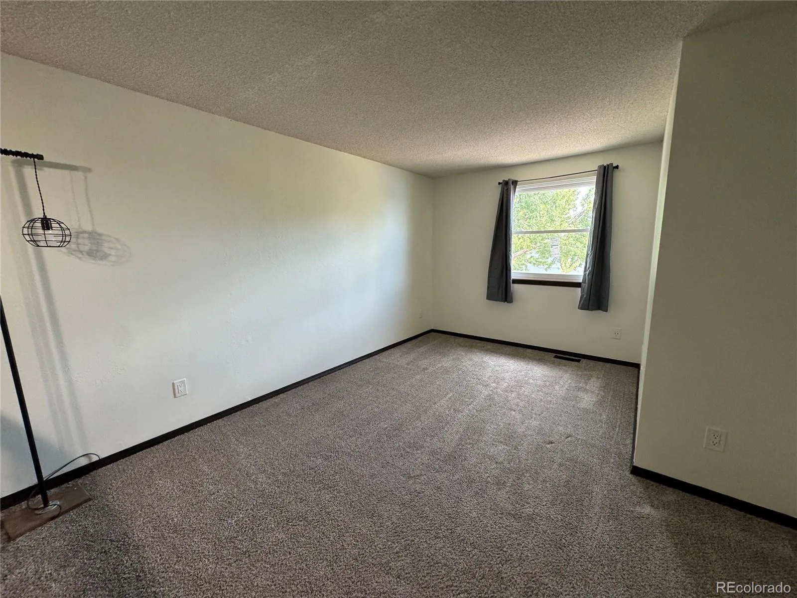 19727 E Oxford Drive Aurora CO 80013 | MLS #REC2383075 08272026232700 1600 18