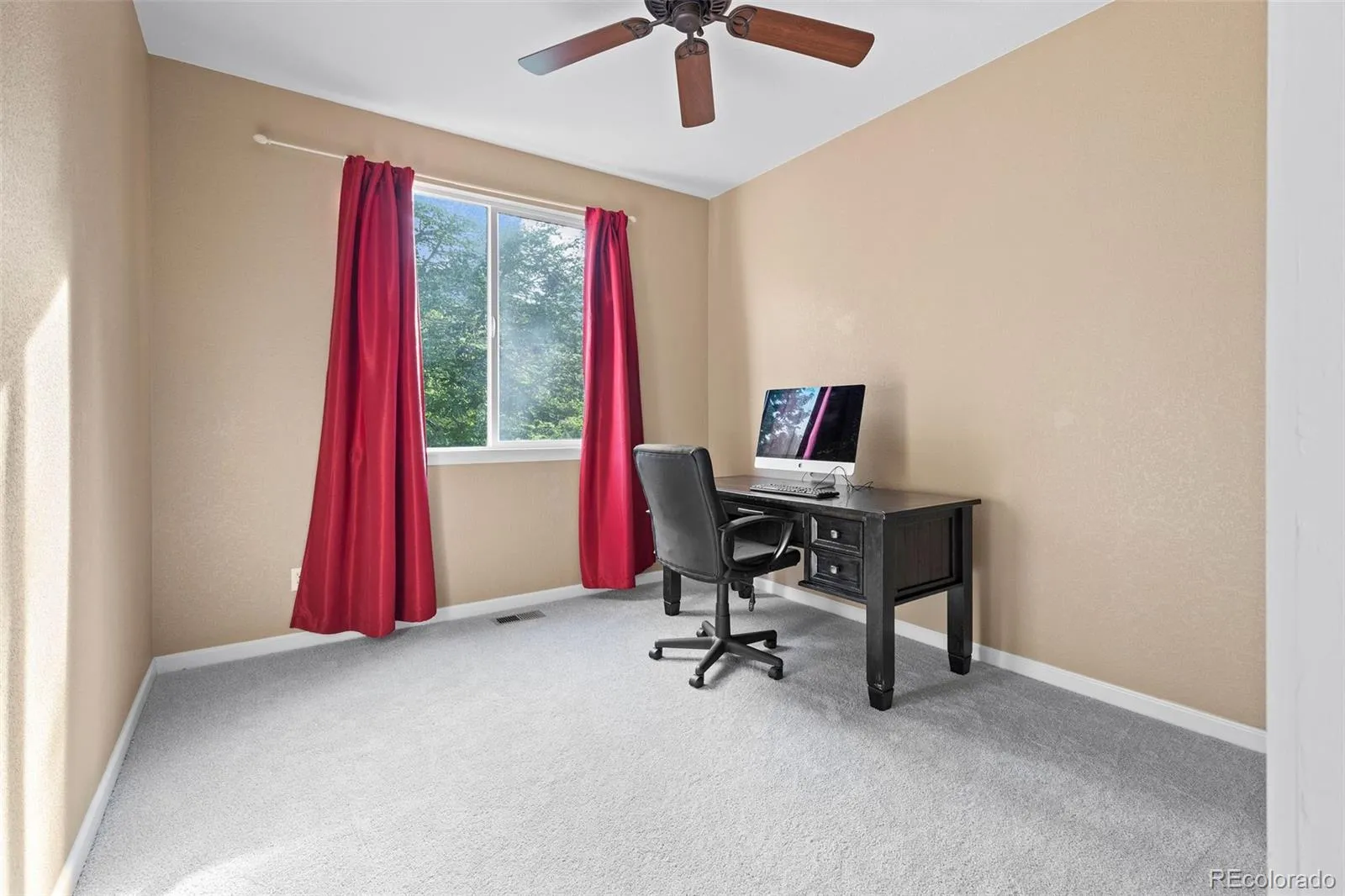 16879 E Caley Circle Aurora CO 80016 MLS #REC2383376 05162026050527 1600 11