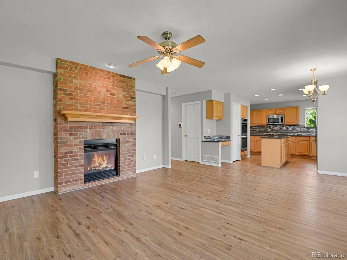 18129 E Caley Circle Aurora CO 80016 | MLS #REC2383813 09262026162041 1200 16