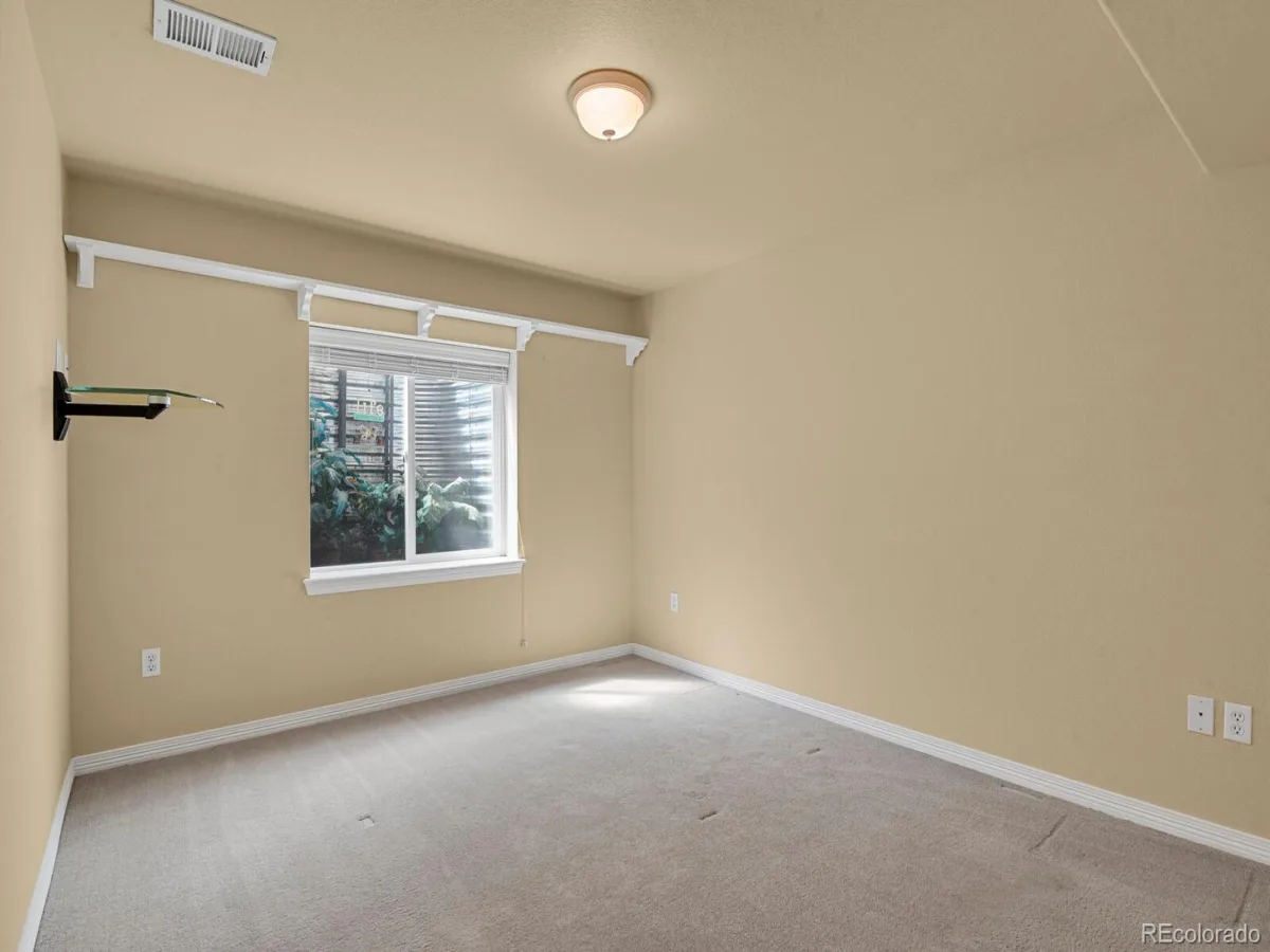 18129 E Caley Circle Aurora CO 80016 | MLS #REC2383813 09262026162041 1200 36
