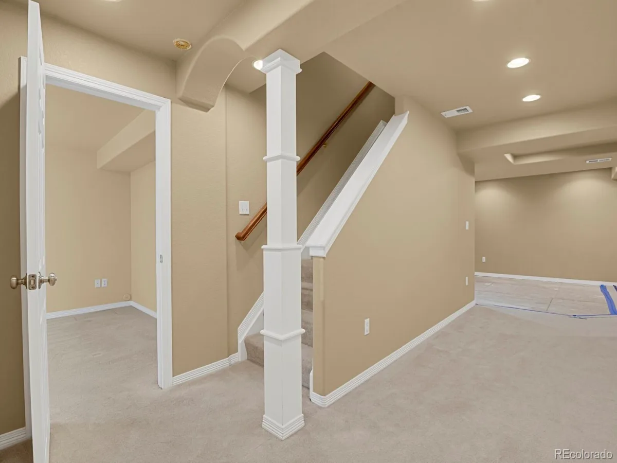 18129 E Caley Circle Aurora CO 80016 | MLS #REC2383813 09262026162041 1200 40