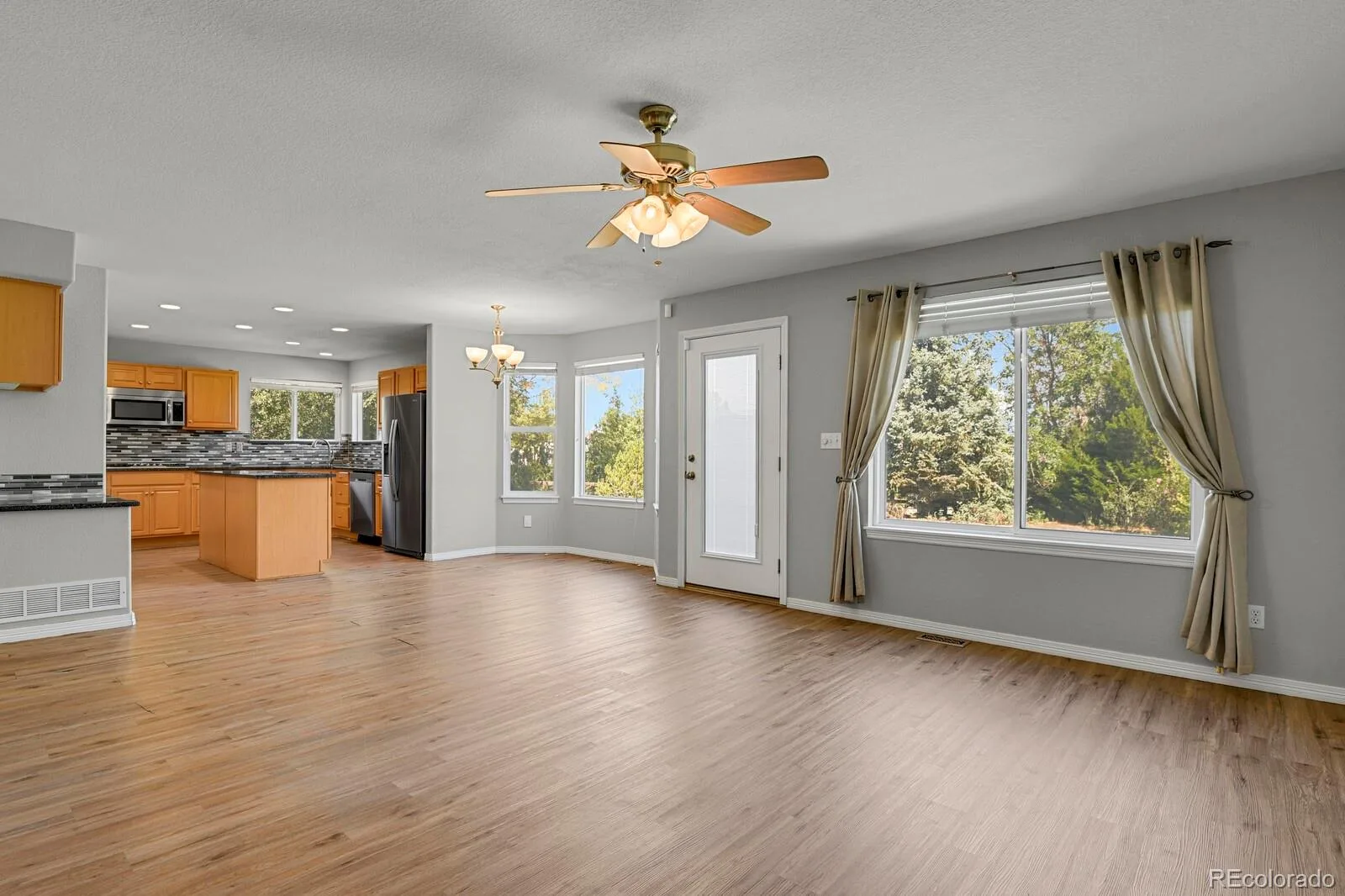 18129 E Caley Circle Aurora CO 80016 | MLS #REC2383813 09262026162041 1600 13