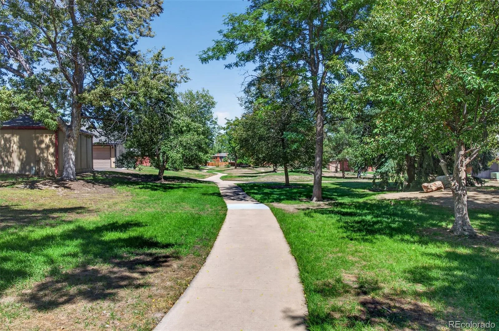 1306 S Carson Way Aurora CO 80012 | MLS #REC2384583 09052026132922 1600 33