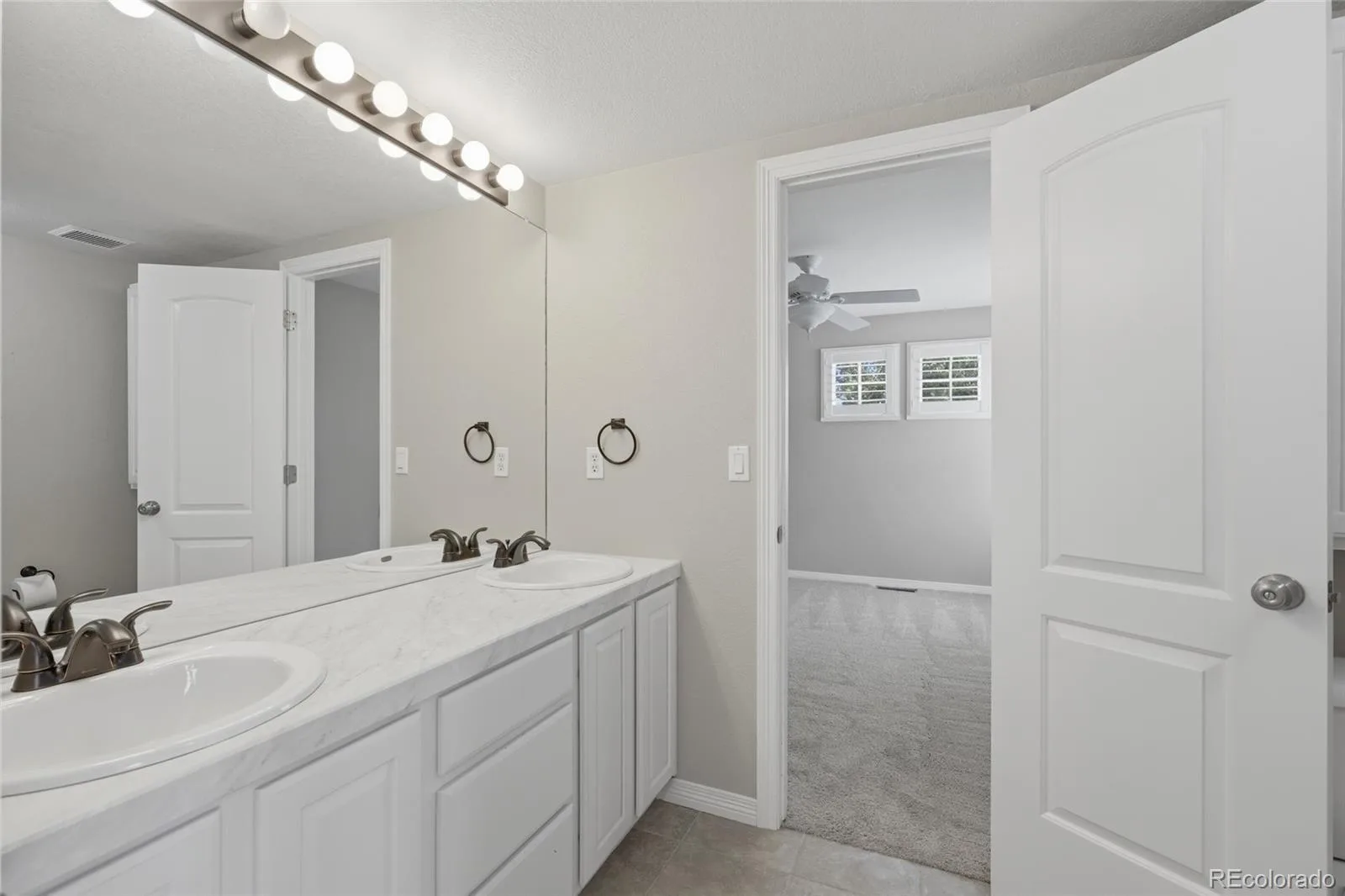 6476 Serengeti Circle Lone Tree CO 80124 MLS #REC2386287 06162026172300 1600 39